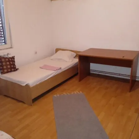 Apartman Rajmannn بودغوريتْسا